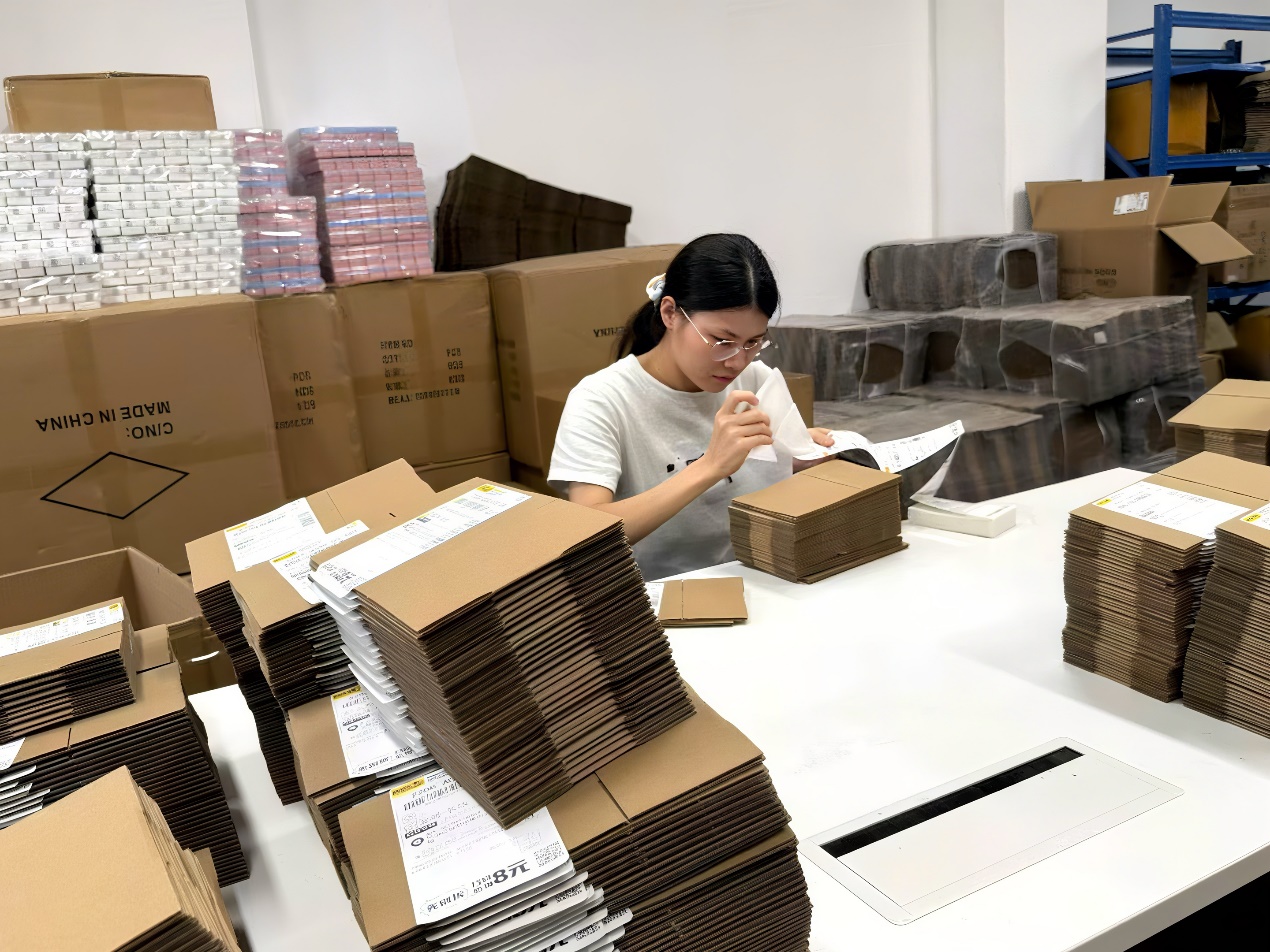 从象牙塔到商业蓝海 一位大学生创业者的拼多多征程与就业带动