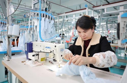 莲花 家门口就业助增收，家门口创业绘新景